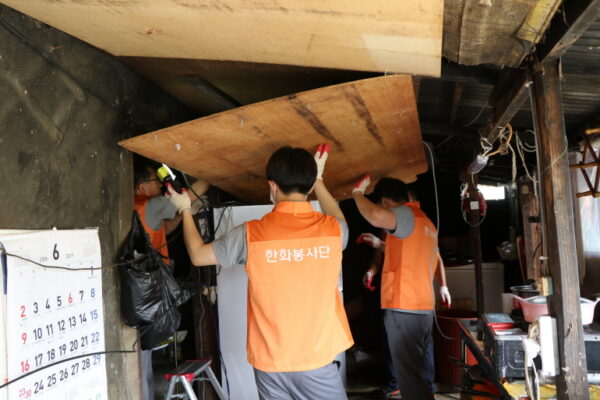 “소방안전서비스 스위치ON” 한화큐셀앤드첨단소재(주) 음성사업장과 함께 장애인 가정의 화재위험 요소 제거