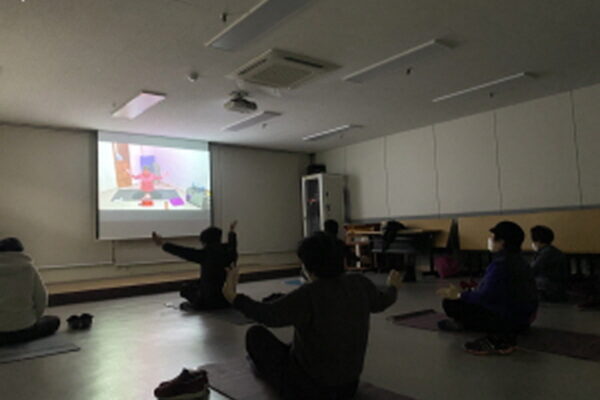 2021년 여가지원팀 요가 프로그램을 진행하였습니다.