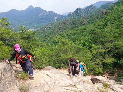 등산프로그램 진행하였습니다.