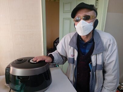 밥솥은 사랑을 싣고 밥솥 전달하였습니다.