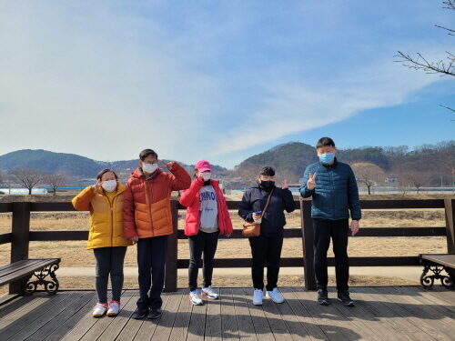 일감지원센터 훈련생들 쉬는시간을 쪼개 함께 산책을!!!