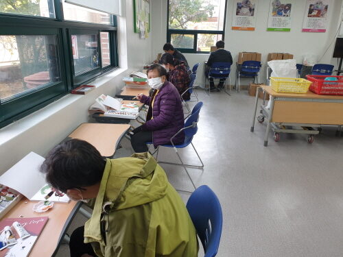 일감지원반 수작업프로그램 진행