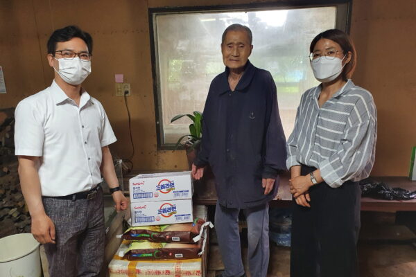 재가장애인 가정에 후원물품을 전달하였습니다