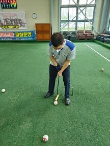 충북생활체육지원사업 게이트볼교실 진행하였습니다.