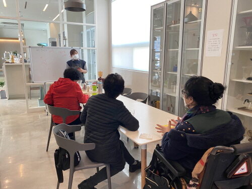 여성장애인교육지원사업 바리스타 자격증반 진행