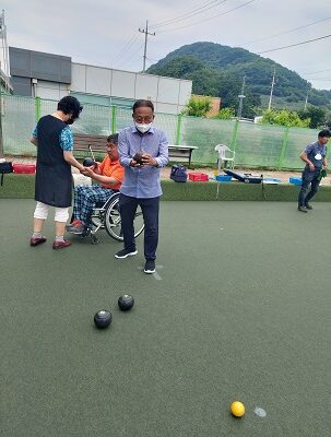 론볼 프로그램 진행하였습니다.