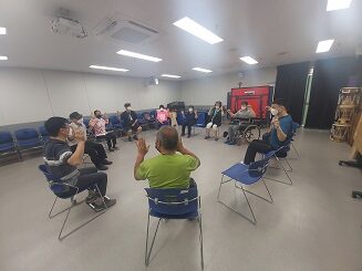 함박웃음재활교실 프로그램 진행하였습니다.