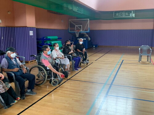 보치아 프로그램을 진행하였습니다.