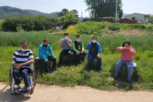 주간보호센터 산책 다녀왔습니다!