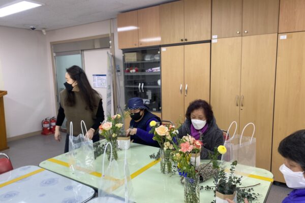 여가지원팀 꽃꽂이 프로그램 진행