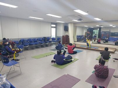 강사님과 함께하는 세라밴드 프로그램