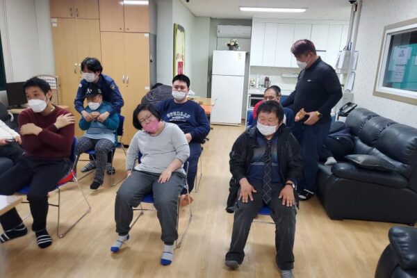 신나는 건강박수체조 진행했습니다^^