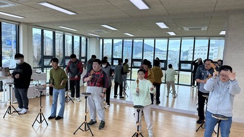 발달장애인지원팀 숟가락난타 프로그램 진행