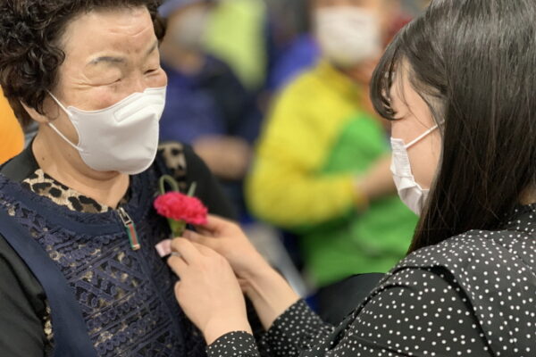 음성군장애인복지관과 한화솔루션(주) 음성 제1 사업장이 함께하는 희망 어버이날 감사해孝 사랑해孝 꽃길만 걸어孝