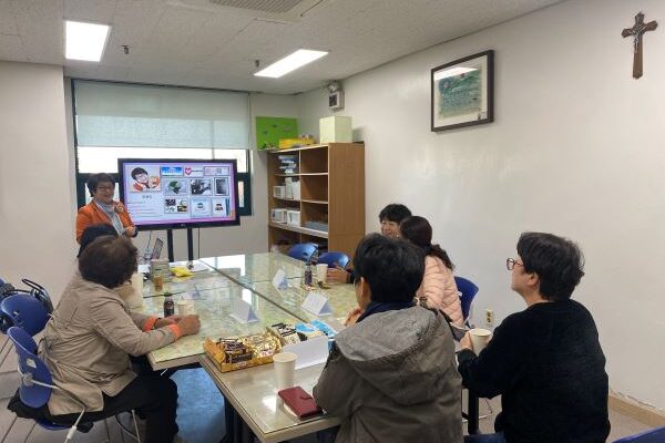 소란속의 고요 - 부모로서의 마음돌보기