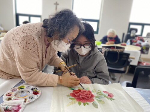 여성장애인교육지원사업 민화교실 진행