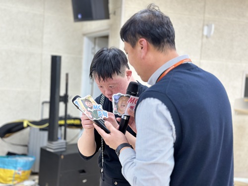 발달장애인 연말발표회 "엄지척 너의 끼를 보여줘" 진행!